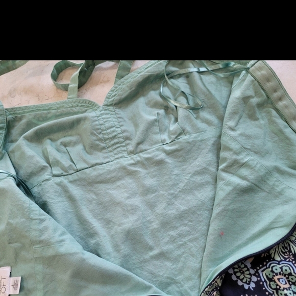 Ann Taylor LOFT halter midi dress. Womens Size 4. VINTAGE STYLE - Picture 5 of 10